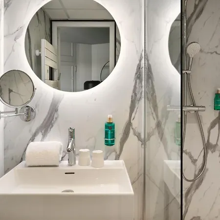 The Originals City, Manche-océan, Centre 4*